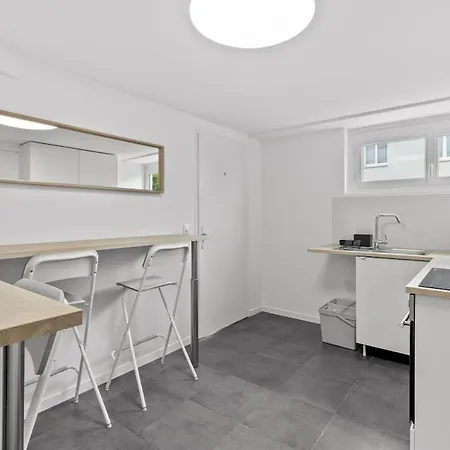 Maison Bonchamp شقة *